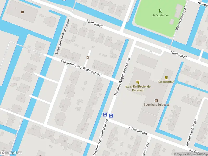 Ambulance met grote spoed naar de Burgemeester Postmastraat in Zuidoostbeemster