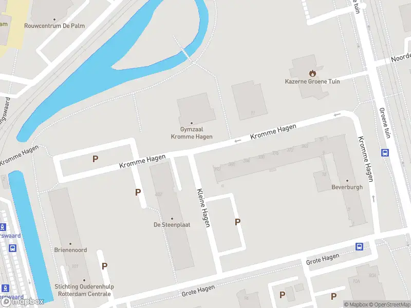 Ambulance met gepaste spoed naar de Kromme Hagen in Rotterdam