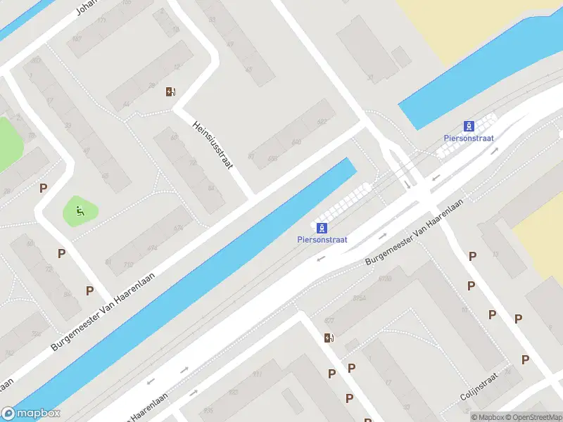 Brandweer met grote spoed naar de Heinsiusstraat in Schiedam vanwege gebouwbrand