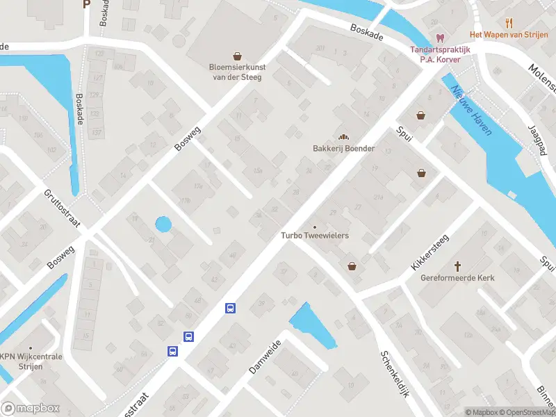 Ambulance met gepaste spoed naar de Boompjesstraat in Strijen