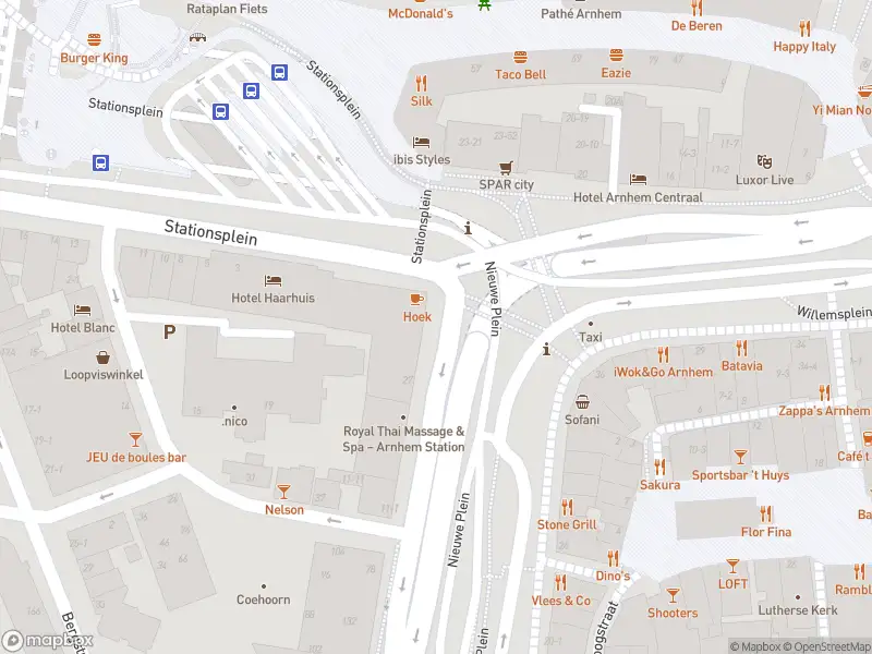 Traumahelikopter met grote spoed naar de Stationsplein in Arnhem