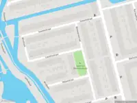 Ambulance met grote spoed naar de Lesothostraat in Delft