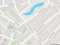 Ambulance met grote spoed naar de Prins Bernhardlaan in Ouderkerk aan de Amstel