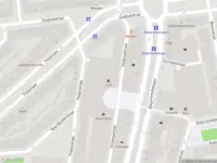 Ambulance met gepaste spoed naar de Strijensestraat in Rotterdam