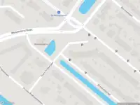 Ambulance met grote spoed naar de Thorn Prikkerlaan in Rotterdam