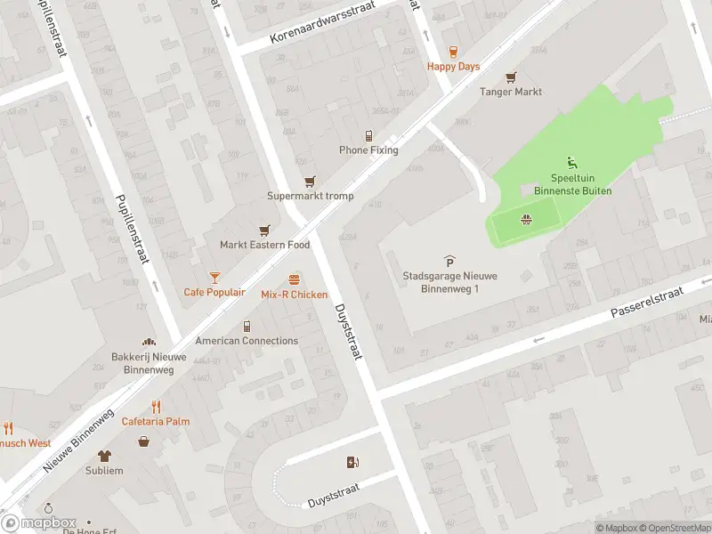Ambulance met gepaste spoed naar de Duyststraat in Rotterdam