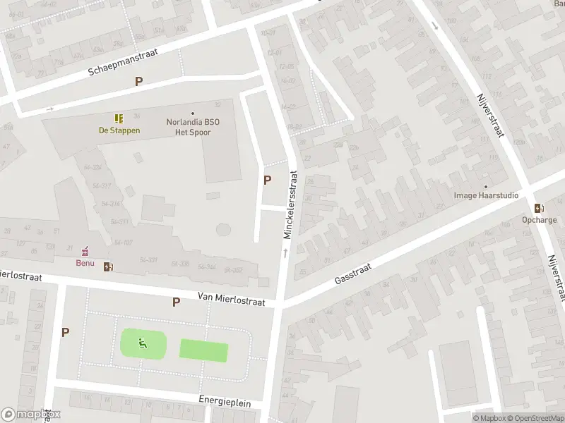 Brandweer met gepaste spoed naar de Minckelersstraat in Tilburg vanwege afhijsen patient
