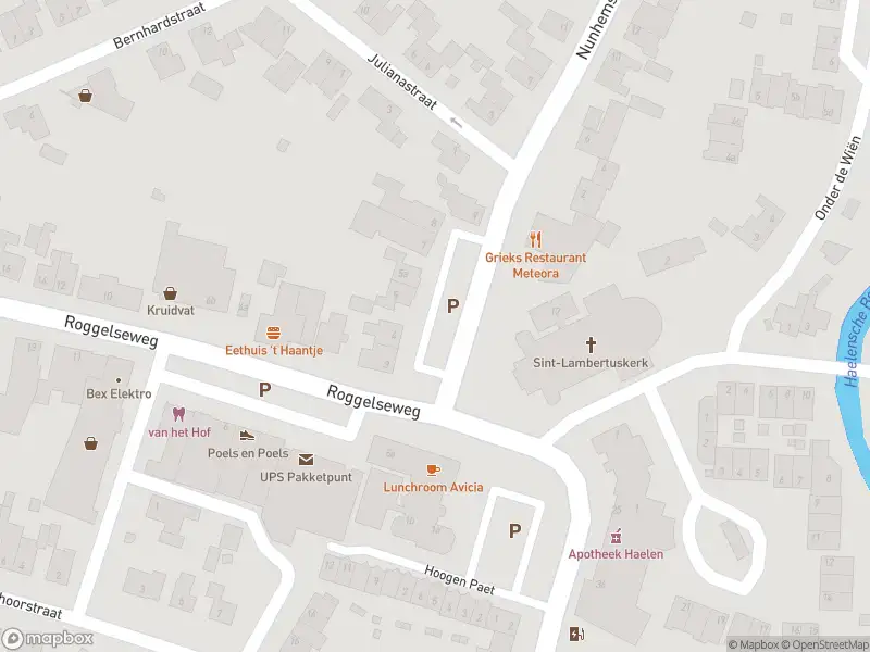 Ambulance met grote spoed naar de Kerkplein in Haelen