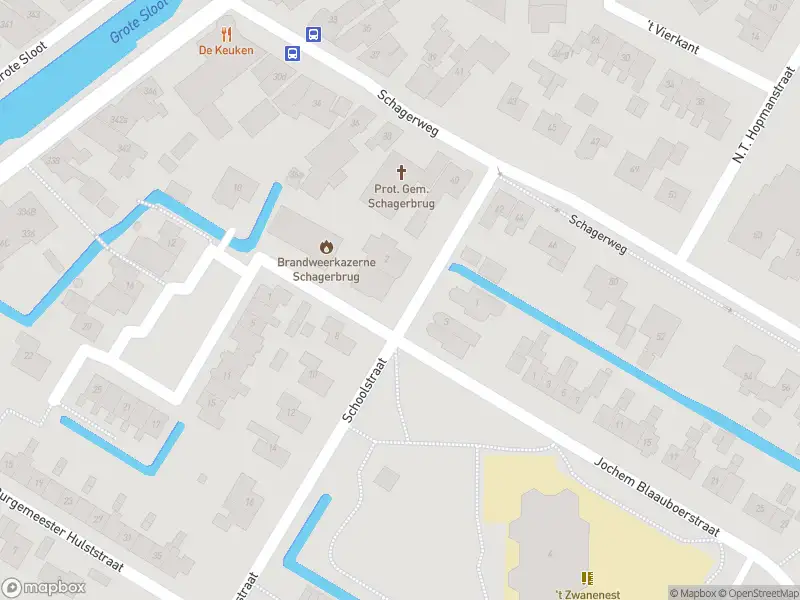 Ambulance met grote spoed naar de Schoolstraat in Schagerbrug