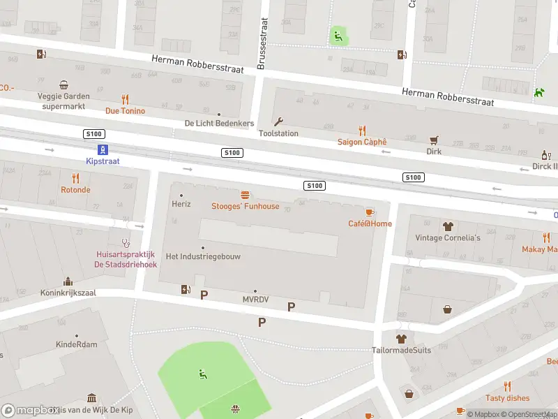 Ambulance met grote spoed naar de Goudsesingel in Rotterdam