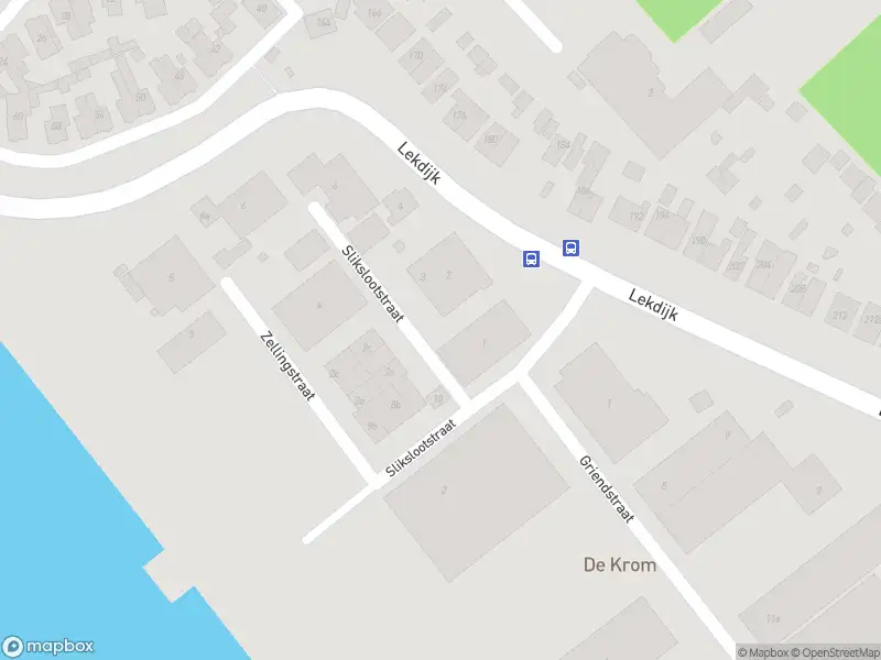 Ambulance met gepaste spoed naar de Slikslootstraat in Krimpen aan den IJssel