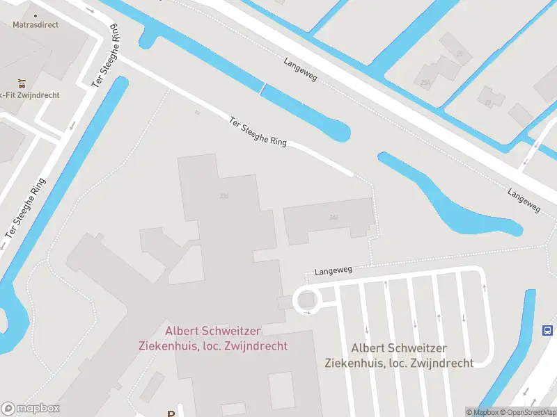 Ambulance met grote spoed naar de Langeweg in Zwijndrecht