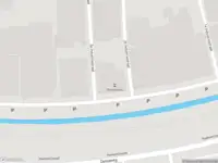 Ambulance met gepaste spoed naar de Industrieweg in Vlaardingen