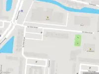 Ambulance met grote spoed naar de De Sitterstraat in Dordrecht