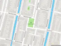 Ambulance met gepaste spoed naar de Slangenburgplein in Rotterdam