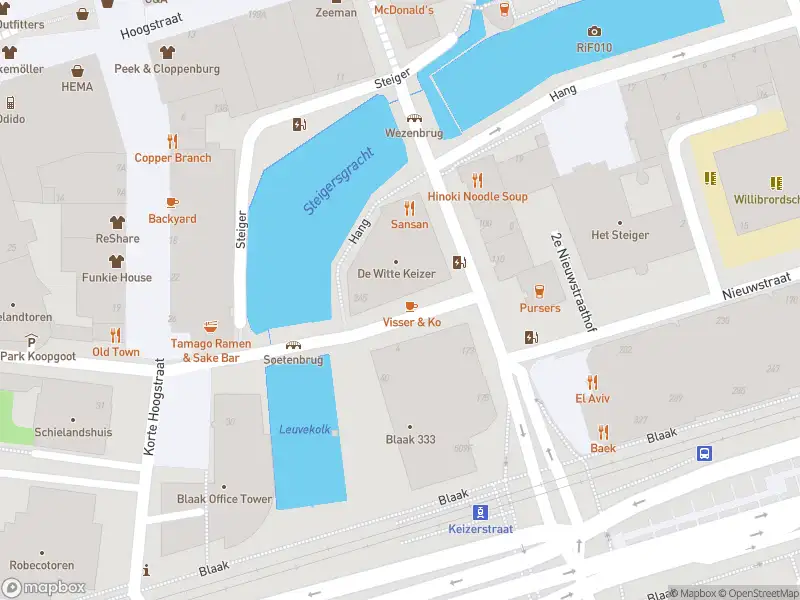 Brandweer naar de Vissersdijk in Rotterdam vanwege een liftopsluiting
