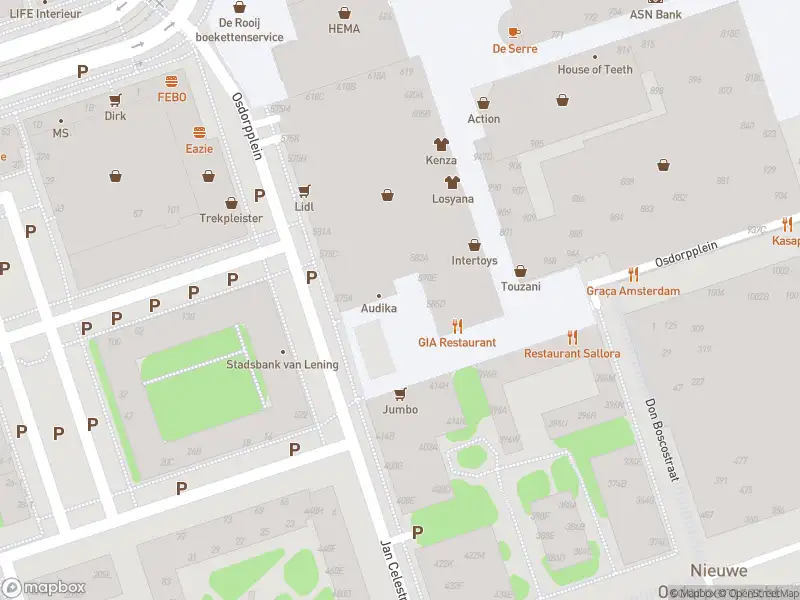 Ambulance met gepaste spoed naar de Osdorpplein in Amsterdam