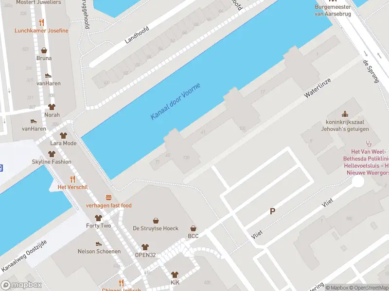 Ambulance met gepaste spoed naar de Waterlinze in Hellevoetsluis