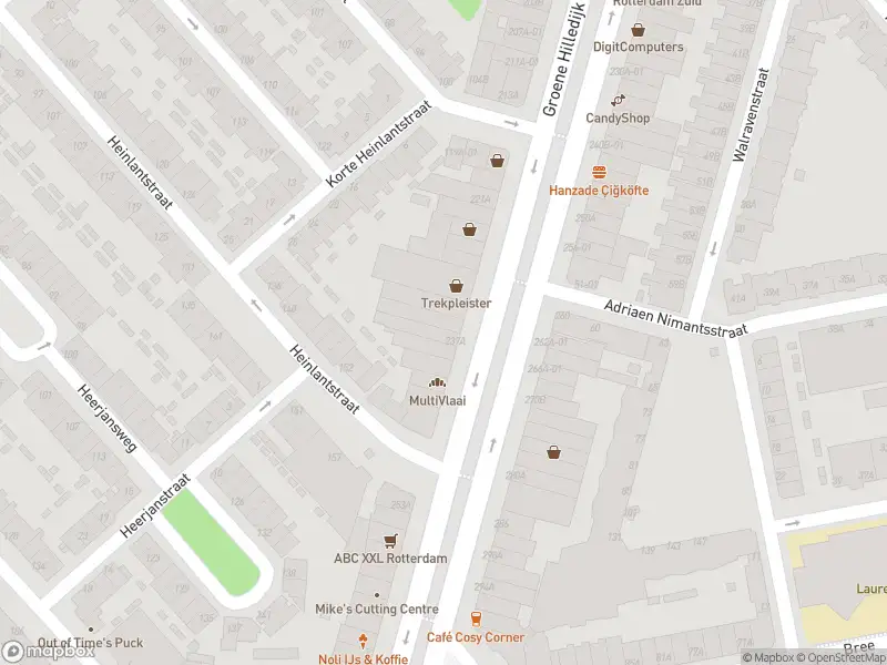 Ambulance met gepaste spoed naar de Groene Hilledijk in Rotterdam