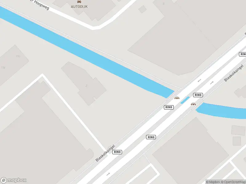 Politie naar de Laan van Indië in Almelo vanwege aanrijding met letsel