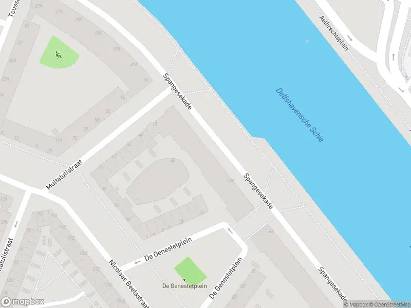 Ambulance met gepaste spoed naar de Spangesekade in Rotterdam