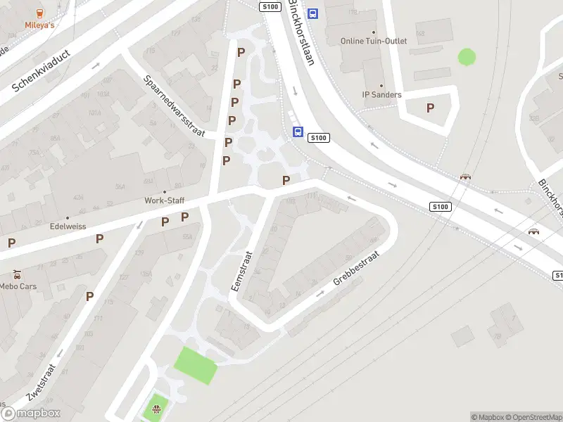Ambulance met grote spoed naar de Eemstraat in 's-Gravenhage