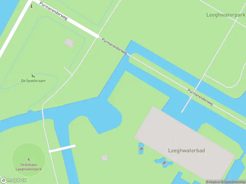 Brandweer met grote spoed naar de Leeghwaterpark in Purmerend