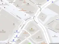 Traumahelikopter met grote spoed naar de Waterlooplein in Amsterdam