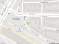 Ambulance met grote spoed naar de Kamerlingh Onnesplein in Leiden