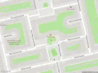 Ambulance met grote spoed naar de Uithoornstraat in Amsterdam
