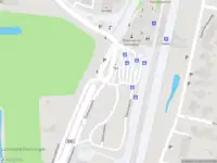Politie met grote spoed naar de Stationsplein in Assen vanwege ongeval met letsel