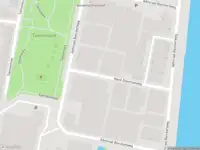 Ambulance met gepaste spoed naar de Admiraal Banckertweg in Leiden