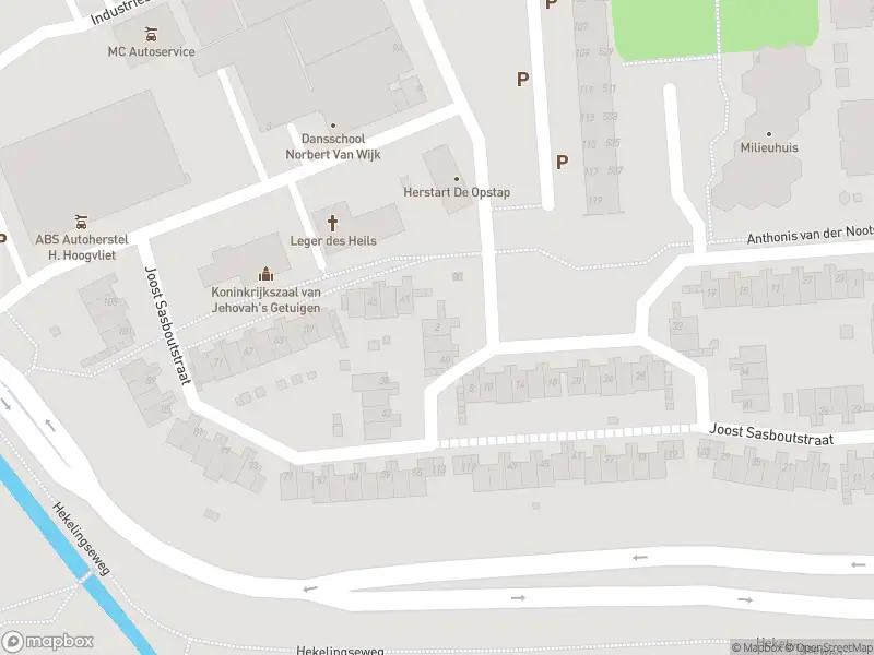 Ambulance met grote spoed naar de C. van Boshuizenstraat in Spijkenisse