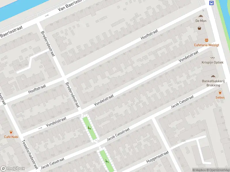 Ambulance met gepaste spoed naar de Vondelstraat in Dordrecht