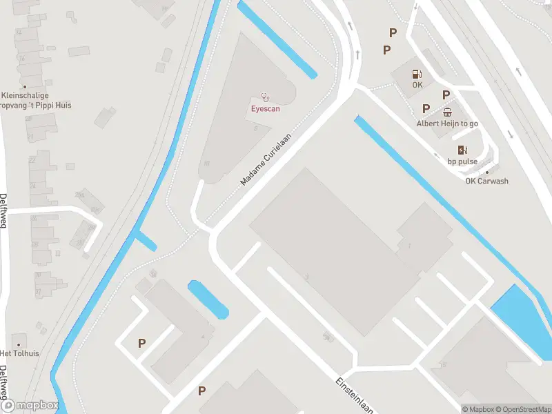 Ambulance met grote spoed naar de Madame Curielaan in Rijswijk