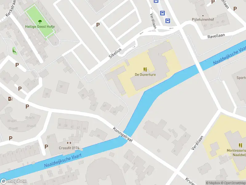 Ambulance met gepaste spoed naar de Hoge Noordweg in Naaldwijk
