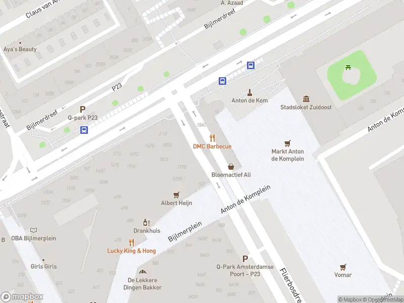 Ambulance met gepaste spoed naar de Foppingadreef in Amsterdam