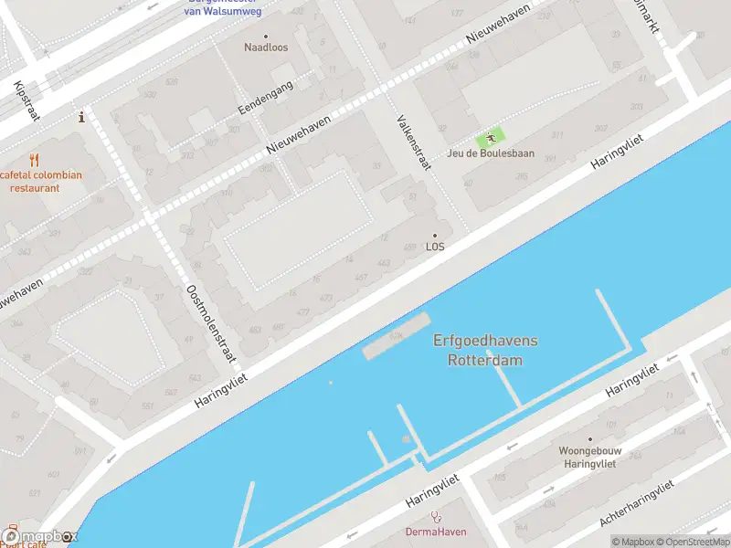 Ambulance met gepaste spoed naar de Haringvliet in Rotterdam