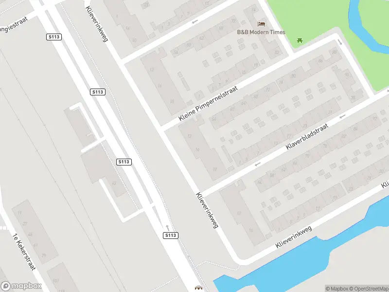 Brandweer met gepaste spoed naar de Kleine Pimpernelstraat in Amsterdam