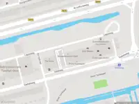 Ambulance met grote spoed naar de Lagosweg in Delft