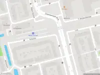 Ambulance met gepaste spoed naar de Schalmei in Rotterdam