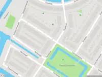 Ambulance met grote spoed naar de Frankenstraat in Amsterdam