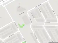 Ambulance met grote spoed naar de 3e Kekerstraat in Amsterdam