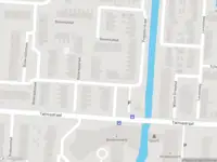 Ambulance met grote spoed naar de Bilderdijkstraat in Lekkerkerk