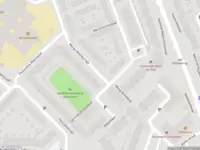 Ambulance met grote spoed naar de Margo Antinkstraat in Leiden