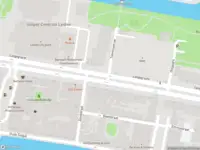 Ambulance met gepaste spoed naar de Zamenhofstraat in Leiden