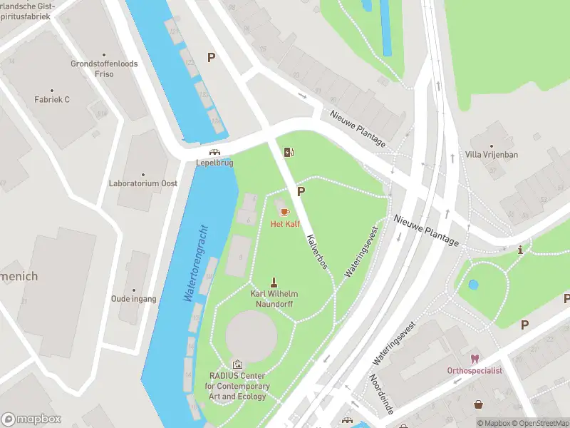 Ambulance met gepaste spoed naar de Kalverbos in Delft