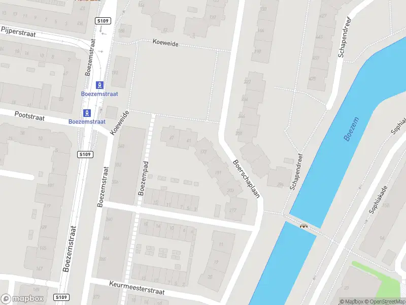 Ambulance naar de Boerschaplaan in Rotterdam