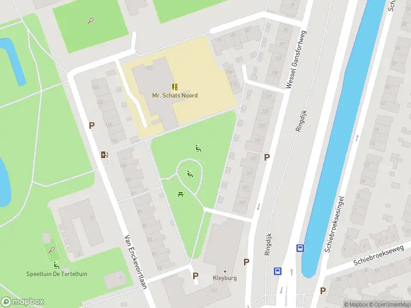 Ambulance met grote spoed naar de Wessel Gansfortweg in Rotterdam