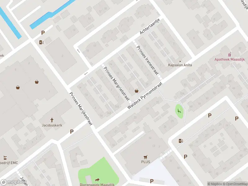 Ambulance met gepaste spoed naar de Prinses Margrietstraat in Maasdijk